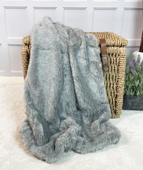 Economy, pale grey Aspen fur throw