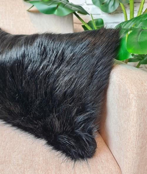 Close up image of the Black Angus rectangular fur cushion