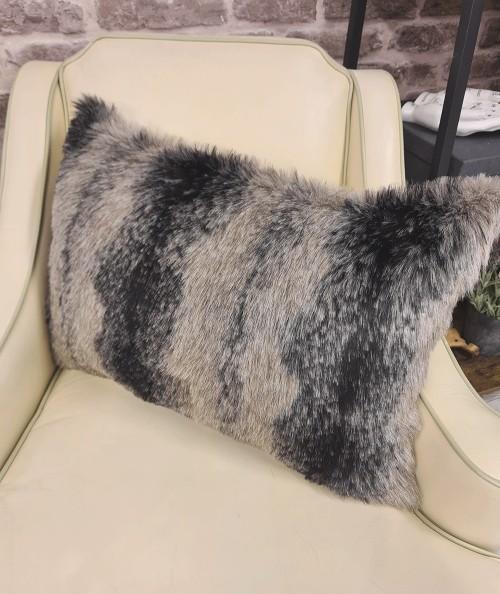 Rectangular striped fur cushion covers