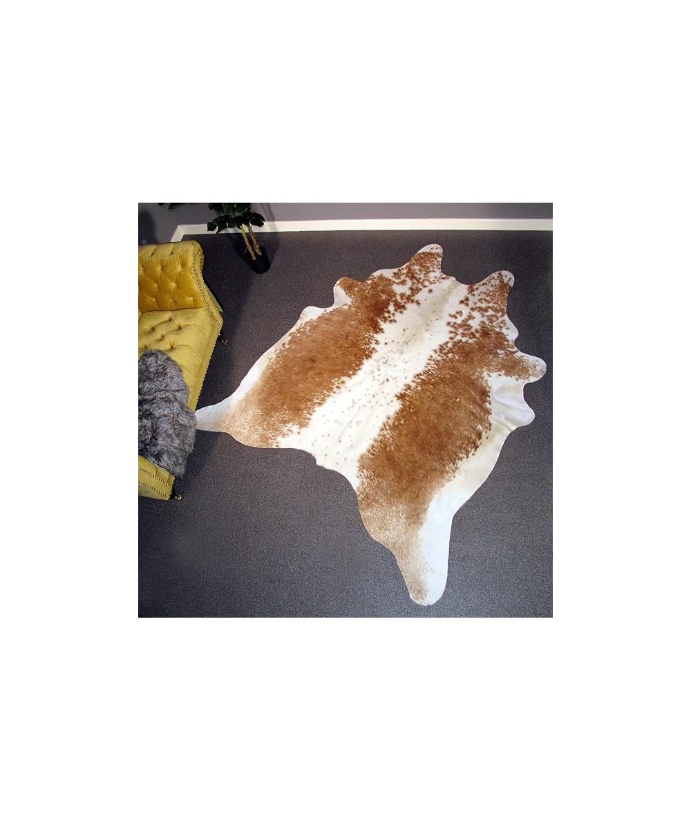 Extra Large Tan and off-white Cowhide Rug CR00141